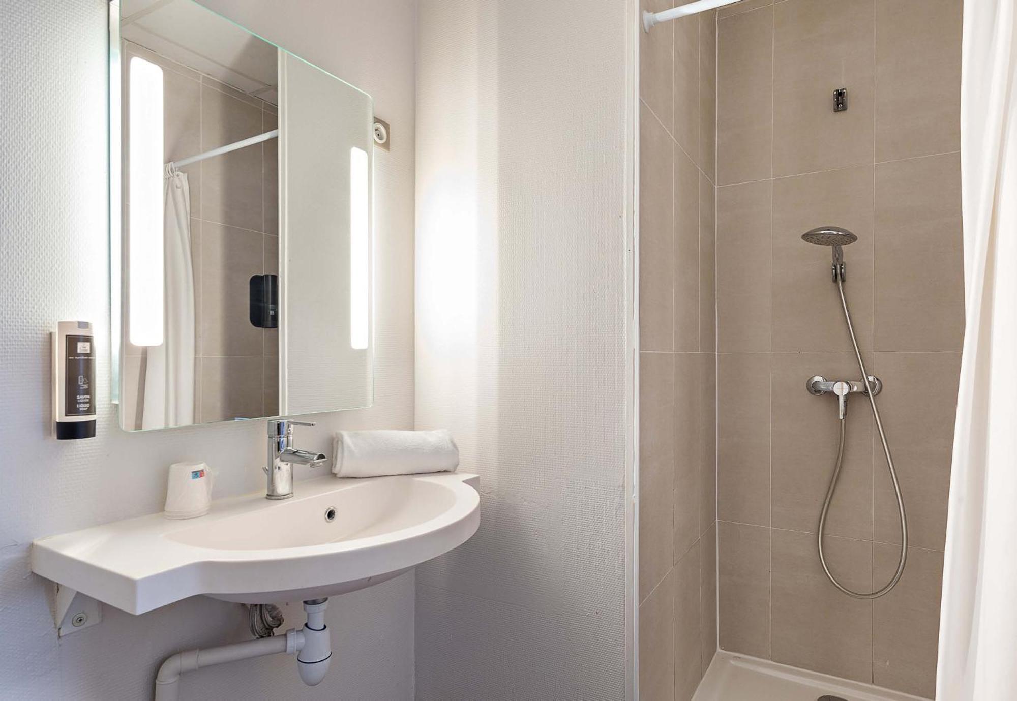 B&B Hotel Rouen Saint-Étienne-du-Rouvray Εξωτερικό φωτογραφία